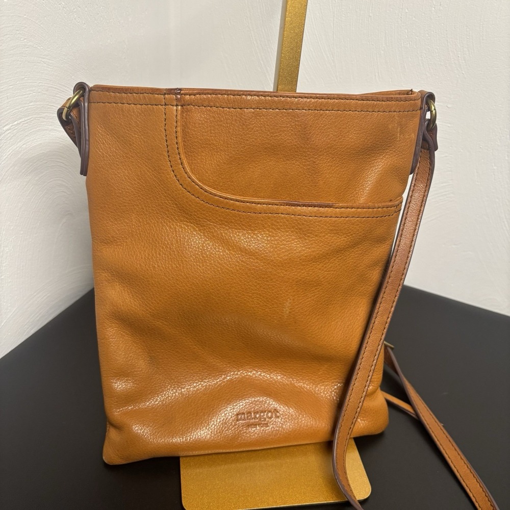 Margot New York Leather Crossbody Shoulder Purse Bag Tan Adjustable Minimal Zip